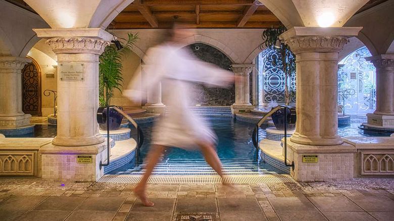 <b>Muckross Park Hotel Pool</b>. Images powered by <a href="https://iceportal.shijigroup.com/" title="IcePortal" target="_blank">IcePortal</a>.