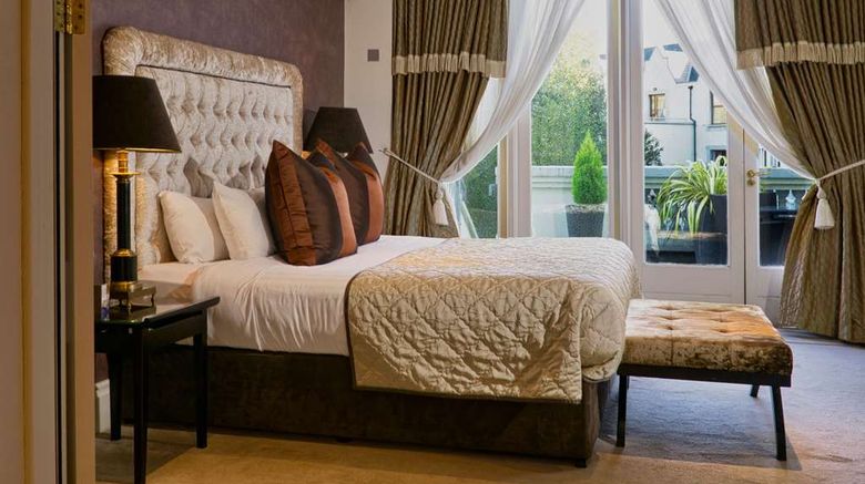 <b>Muckross Park Hotel Room</b>. Images powered by <a href="https://iceportal.shijigroup.com/" title="IcePortal" target="_blank">IcePortal</a>.