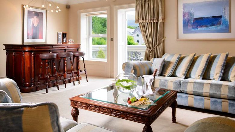<b>Muckross Park Hotel Suite</b>. Images powered by <a href="https://iceportal.shijigroup.com/" title="IcePortal" target="_blank">IcePortal</a>.