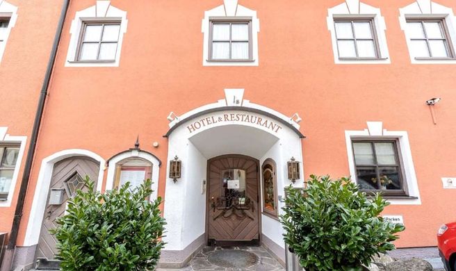 Hotel Hoelzerbraeu Exterior