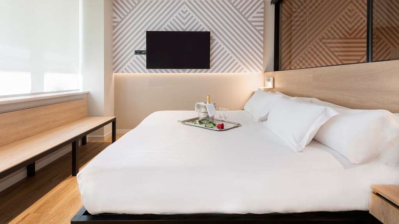 <b>Suites Plaza Hotel & Wellness Andorra Room</b>. Images powered by <a href="https://iceportal.shijigroup.com/" title="IcePortal" target="_blank">IcePortal</a>.