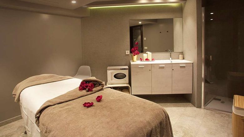 <b>Hotel Ski Plaza and Wellness Spa</b>. Images powered by <a href="https://iceportal.shijigroup.com/" title="IcePortal" target="_blank">IcePortal</a>.