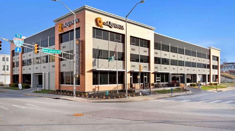 La Quinta Inn & Stes Indianapolis Dwntn Exterior