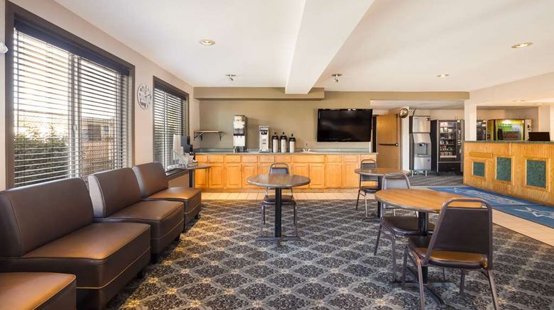 <b>Americas Best Value Inn Lobby</b>. Images powered by <a href="https://iceportal.shijigroup.com/" title="IcePortal" target="_blank">IcePortal</a>.