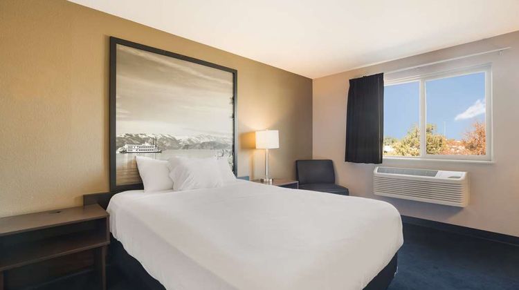 Americas Best Value Inn Room