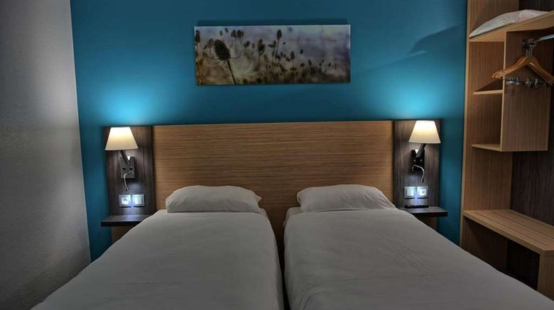 <b>Hotel Bleu France Room</b>. Images powered by <a href="https://iceportal.shijigroup.com/" title="IcePortal" target="_blank">IcePortal</a>.