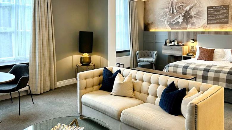 <b>Blarney Woollen Mills Hotel, BW Sig Coll Suite</b>. Images powered by <a href="https://iceportal.shijigroup.com/" title="IcePortal" target="_blank">IcePortal</a>.