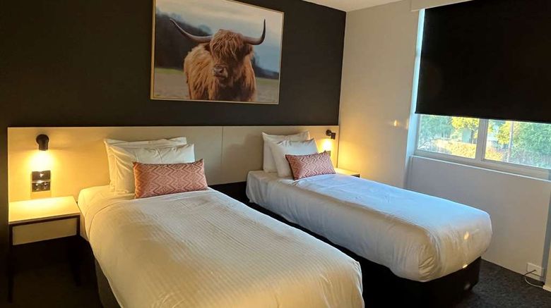 <b>Barkly Hotel Motel Suite</b>. Images powered by <a href="https://iceportal.shijigroup.com/" title="IcePortal" target="_blank">IcePortal</a>.