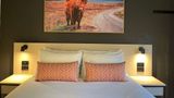Barkly Hotel Motel Suite