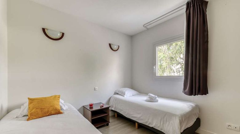 <b>Zenitude Hotel-Residences Beziers Centre Room</b>. Images powered by <a href="https://iceportal.shijigroup.com/" title="IcePortal" target="_blank">IcePortal</a>.
