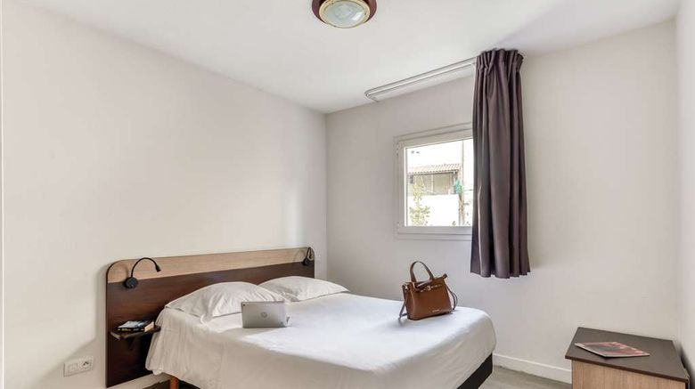 <b>Zenitude Hotel-Residences Beziers Centre Room</b>. Images powered by <a href="https://iceportal.shijigroup.com/" title="IcePortal" target="_blank">IcePortal</a>.