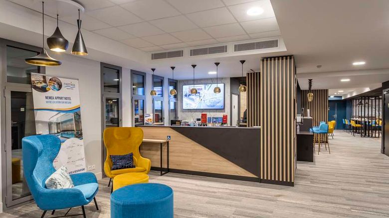 <b>Aparthotel Riviera Nice Aeroport Lobby</b>. Images powered by <a href="https://iceportal.shijigroup.com/" title="IcePortal" target="_blank">IcePortal</a>.