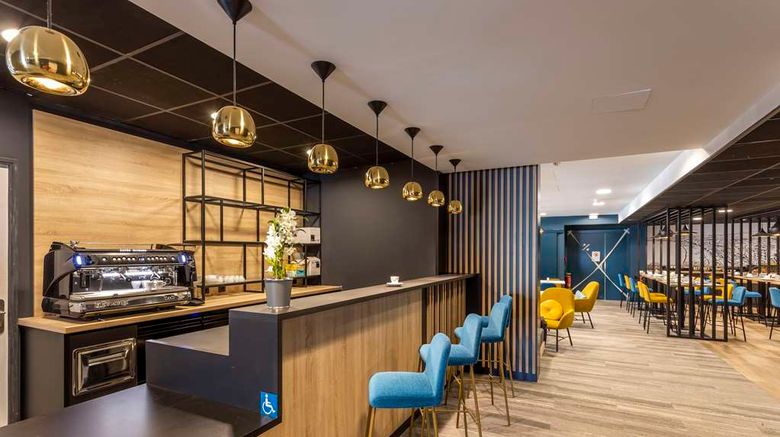 <b>Aparthotel Riviera Nice Aeroport Restaurant</b>. Images powered by <a href="https://iceportal.shijigroup.com/" title="IcePortal" target="_blank">IcePortal</a>.