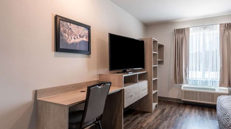 WoodSpring Suites-High Point North Room