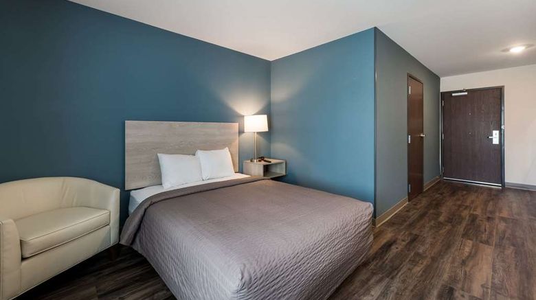 <b>WoodSpring Suites-High Point North Room</b>. Images powered by <a href="https://iceportal.shijigroup.com/" title="IcePortal" target="_blank">IcePortal</a>.