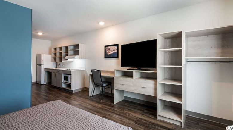 <b>WoodSpring Suites-High Point North Room</b>. Images powered by <a href="https://iceportal.shijigroup.com/" title="IcePortal" target="_blank">IcePortal</a>.