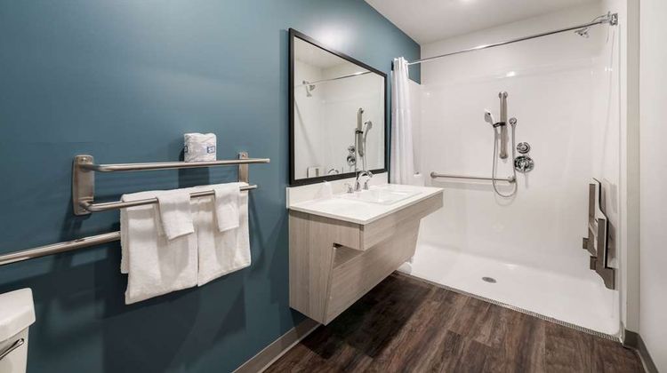 WoodSpring Suites-High Point North Suite