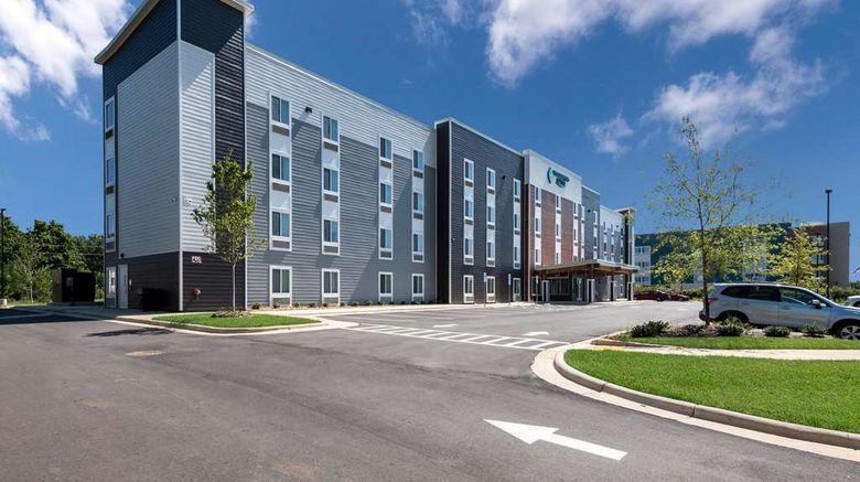 <b>WoodSpring Suites-High Point North Exterior</b>. Images powered by <a href="https://iceportal.shijigroup.com/" title="IcePortal" target="_blank">IcePortal</a>.