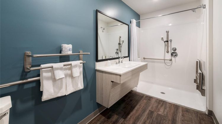 WoodSpring Suites-High Point North Suite