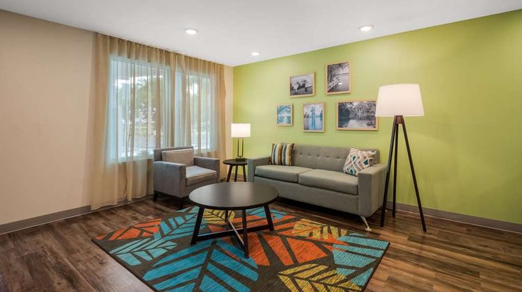 WoodSpring Suites Inverness Lobby