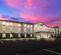 WoodSpring Suites Inverness Exterior