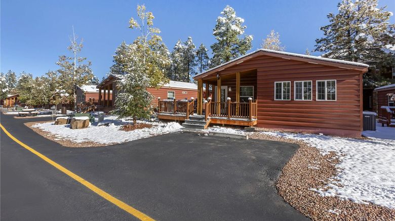 <b>Premiere Vacation Club at the Roundhouse Exterior</b>. Images powered by <a href="https://iceportal.shijigroup.com/" title="IcePortal" target="_blank">IcePortal</a>.