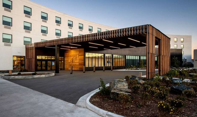 Wyndham Garden Winnipeg Airport Exterior