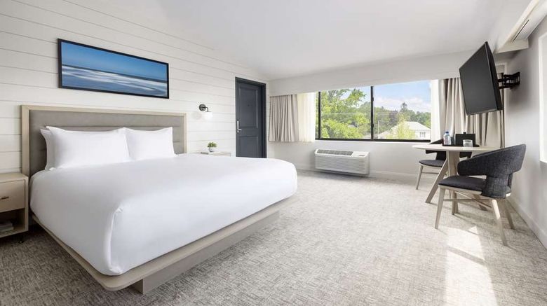 <b>The Pell Suite</b>. Images powered by <a href="https://iceportal.shijigroup.com/" title="IcePortal" target="_blank">IcePortal</a>.