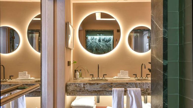 <b>Hotel El Fuerte Marbella Room</b>. Images powered by <a href="https://iceportal.shijigroup.com/" title="IcePortal" target="_blank">IcePortal</a>.