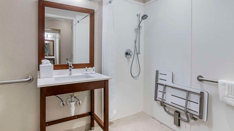 <b>Comfort Inn and Suites Brunswick I-95 Room</b>. Images powered by <a href="https://iceportal.shijigroup.com/" title="IcePortal" target="_blank">IcePortal</a>.
