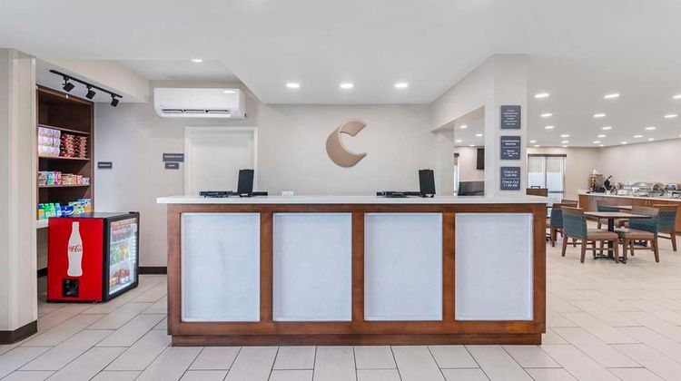 Comfort Inn and Suites Brunswick I-95 Lobby
