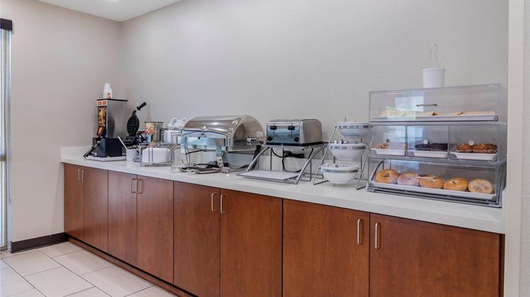 Comfort Inn and Suites Brunswick I-95 Restaurant
