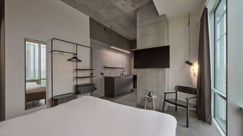<b>Zleep Hotel Madrid Airport Room</b>. Images powered by <a href="https://iceportal.shijigroup.com/" title="IcePortal" target="_blank">IcePortal</a>.