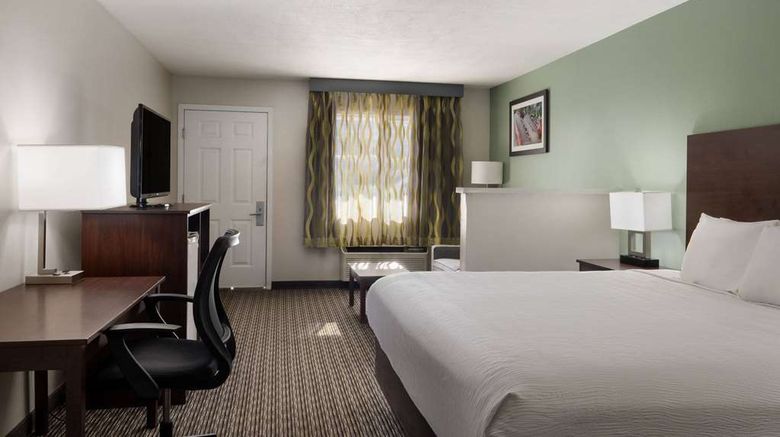 <b>Wingate by Wyndham Cedar City Suite</b>. Images powered by <a href="https://iceportal.shijigroup.com/" title="IcePortal" target="_blank">IcePortal</a>.