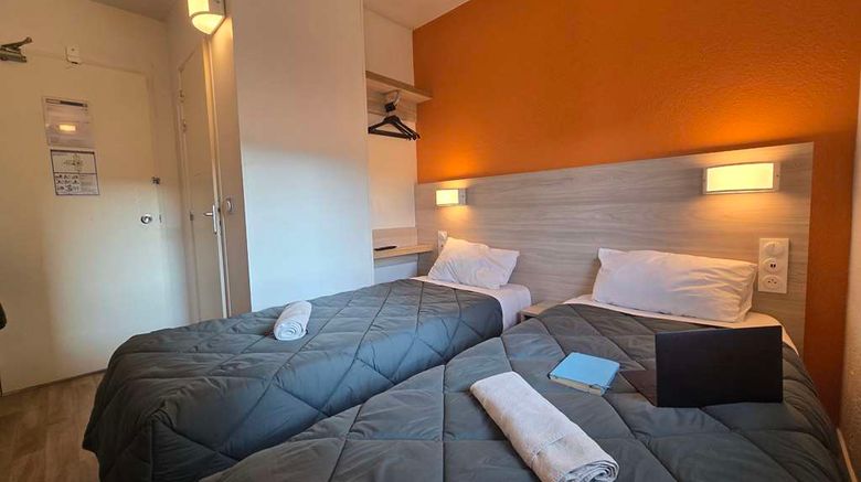 <b>Hotel Premiere Classe Lyon Est - Beynost Room</b>. Images powered by <a href="https://iceportal.shijigroup.com/" title="IcePortal" target="_blank">IcePortal</a>.