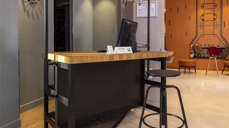 Ibis Styles Bourg-la-Reine Exterior
