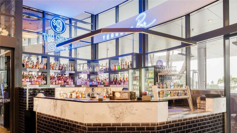 <b>The Sebel Twin Towns Coolangatta Restaurant</b>. Images powered by <a href="https://iceportal.shijigroup.com/" title="IcePortal" target="_blank">IcePortal</a>.
