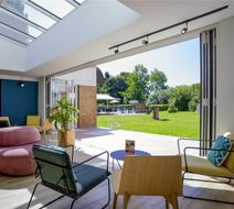 Ibis Styles Lille Neuville en Ferrain Exterior