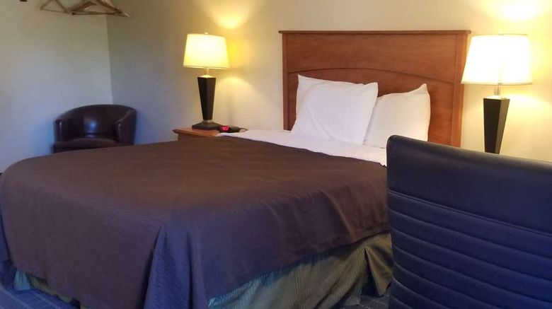 <b>Super 8 by Wyndham Vancouver East Room</b>. Images powered by <a href="https://iceportal.shijigroup.com/" title="IcePortal" target="_blank">IcePortal</a>.