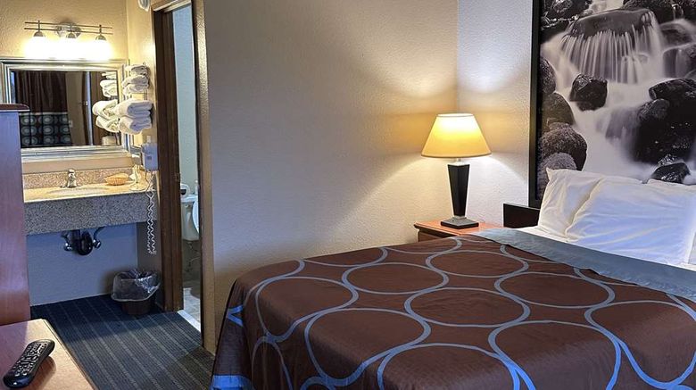 <b>Super 8 by Wyndham Vancouver East Room</b>. Images powered by <a href="https://iceportal.shijigroup.com/" title="IcePortal" target="_blank">IcePortal</a>.