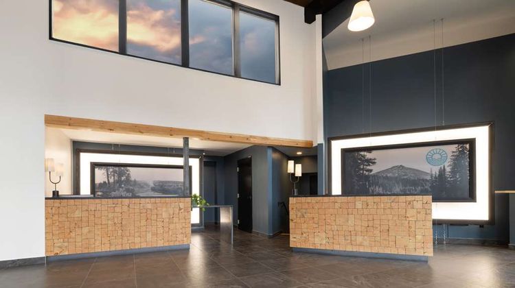Riverhouse on the Deschutes Lobby