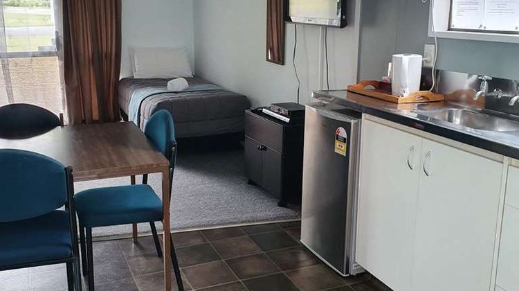 Ohakune Court Motel Room