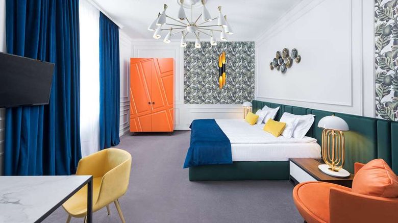 <b>Del Corso Hotel Room</b>. Images powered by <a href="https://iceportal.shijigroup.com/" title="IcePortal" target="_blank">IcePortal</a>.