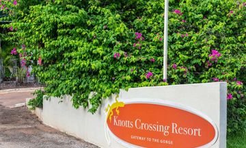 Knotts Crossing Resort
