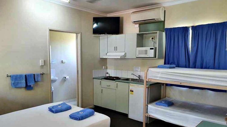 Knotts Crossing Resort Room