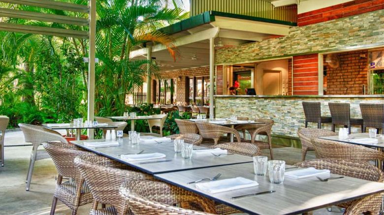 <b>Knotts Crossing Resort Restaurant</b>. Images powered by <a href="https://iceportal.shijigroup.com/" title="IcePortal" target="_blank">IcePortal</a>.
