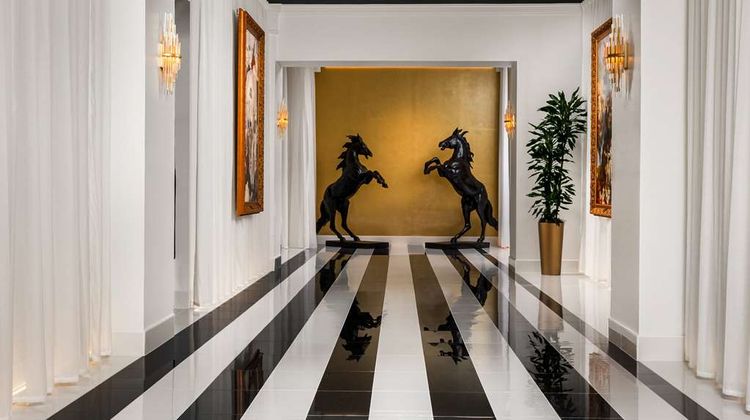 The Admiral Hotel Mobile Lobby
