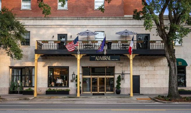 The Admiral Hotel Mobile Exterior