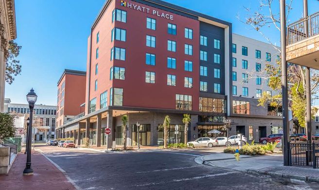 Hyatt Place Gainesville Downtown Exterior