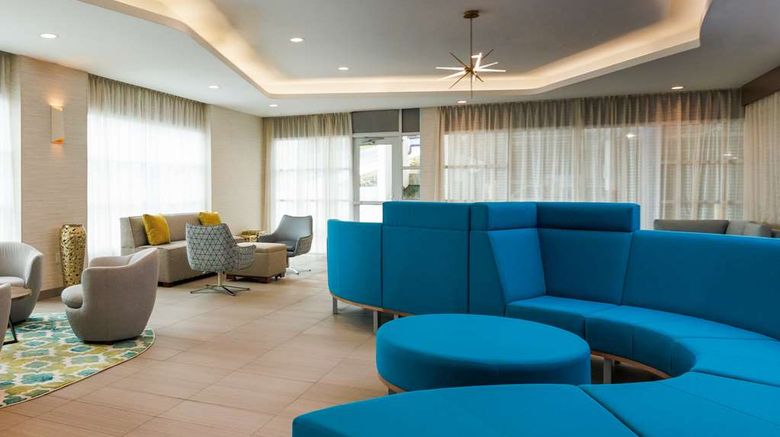 <b>Hyatt Place San Carlos Lobby</b>. Images powered by <a href="https://iceportal.shijigroup.com/" title="IcePortal" target="_blank">IcePortal</a>.